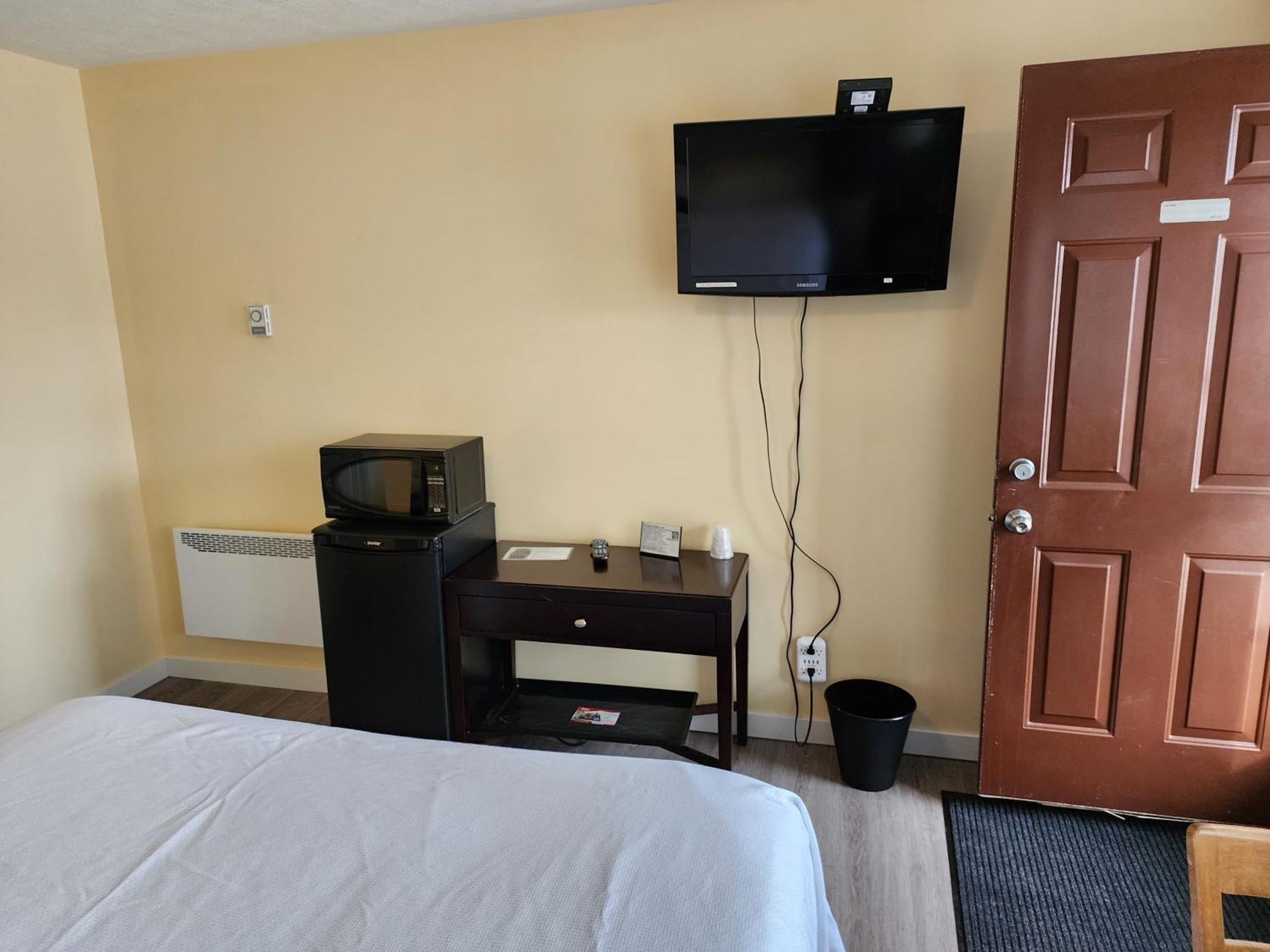 Sunparlor Motel Leamington Esterno foto