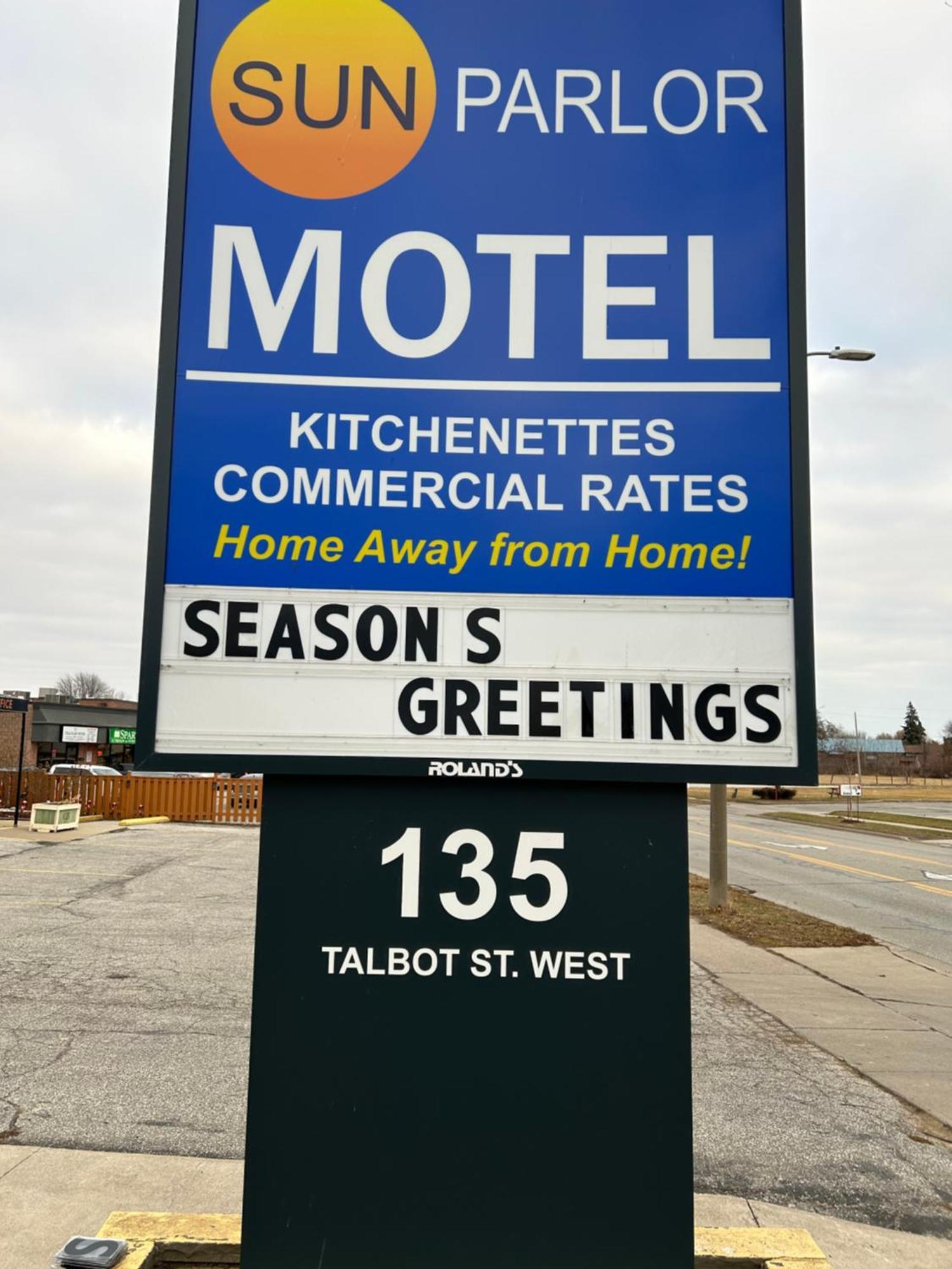 Sunparlor Motel Leamington Esterno foto